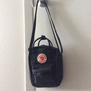 Fjallraven Kanken Sling Black